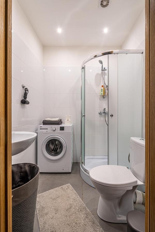 Grizinkalns With Free Parking Apartment *